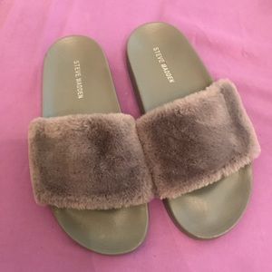 Steve Madden gray slip ons